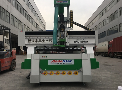 板式家具開料機怎么選擇呢？